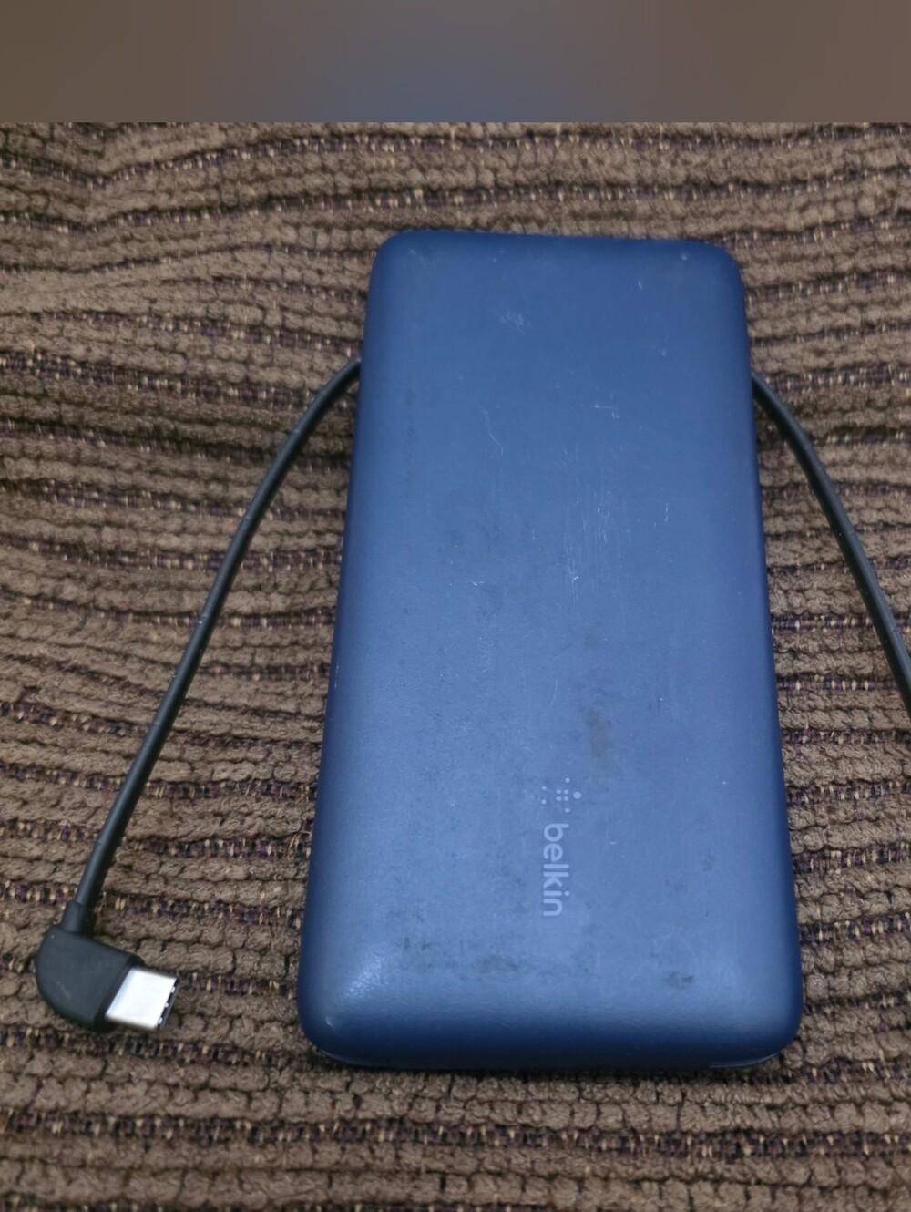 Belkin 10,000mAh Portable Charger 23W with Built-In Lightning & USB-C Cables